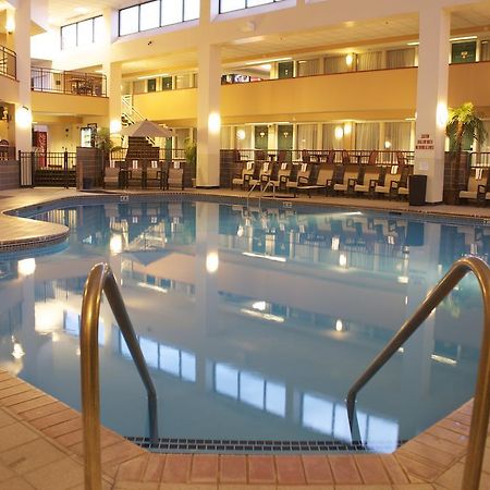 Plaza Hotel & Suites - Eau Claire Esterno foto