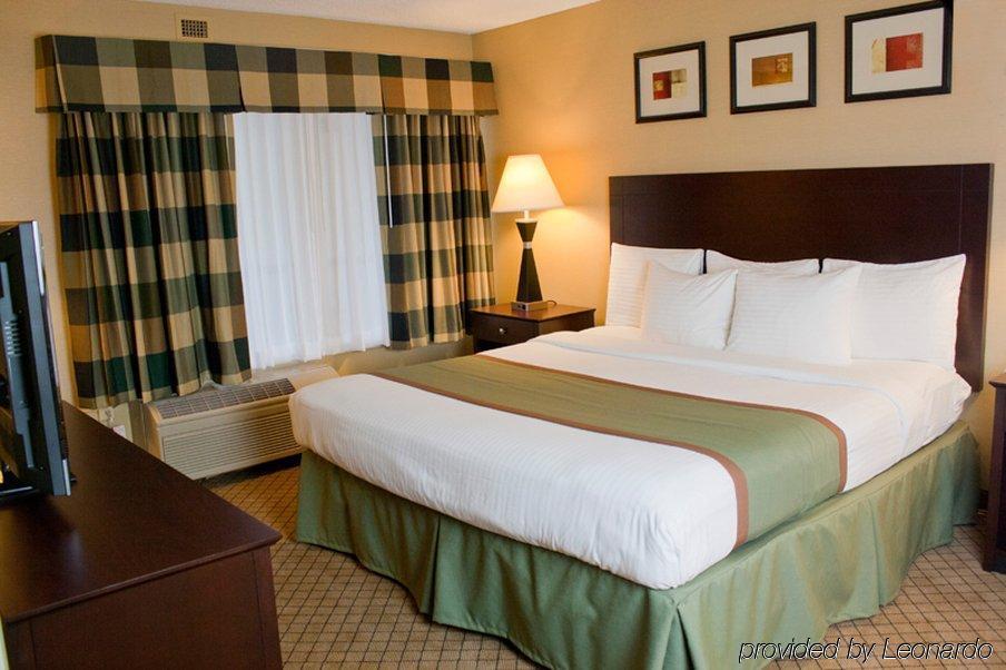 Plaza Hotel & Suites - Eau Claire Esterno foto