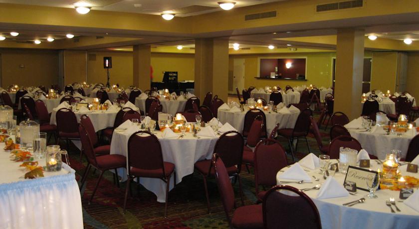 Plaza Hotel & Suites - Eau Claire Esterno foto
