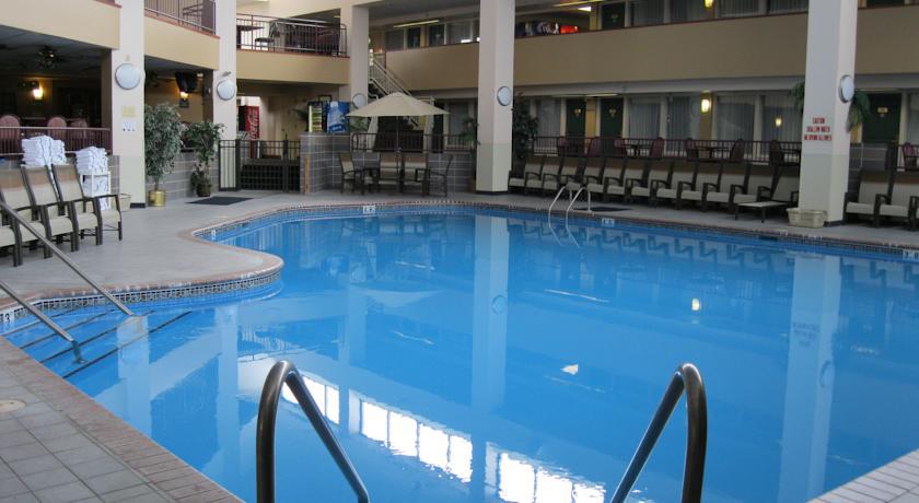 Plaza Hotel & Suites - Eau Claire Esterno foto